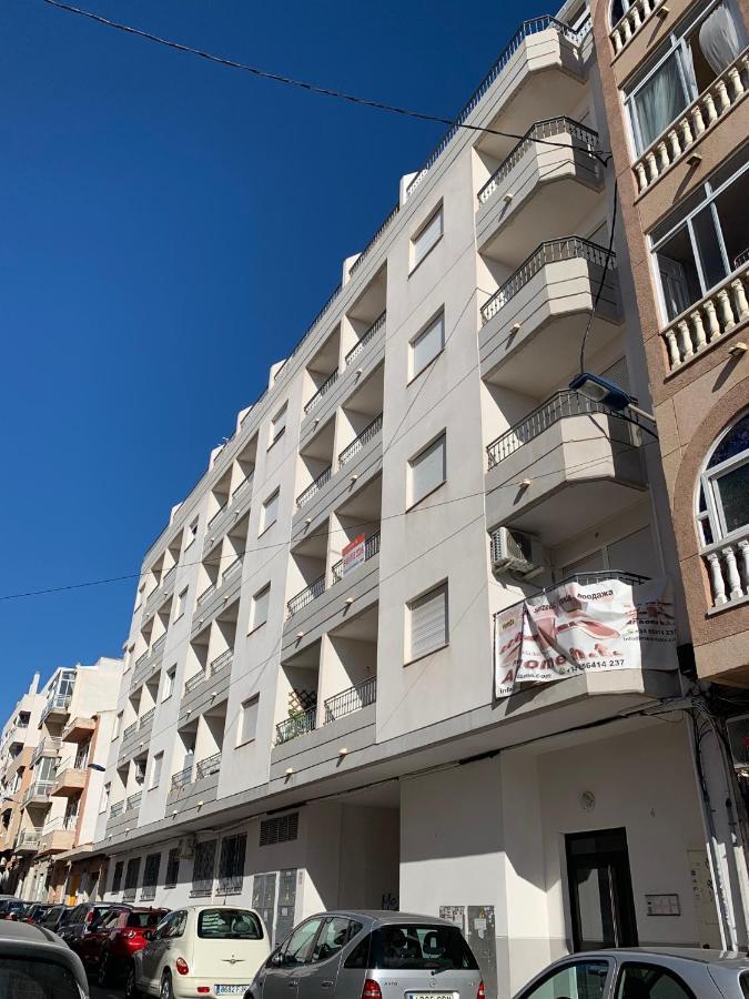 Apartment Torrevieja Dış mekan fotoğraf